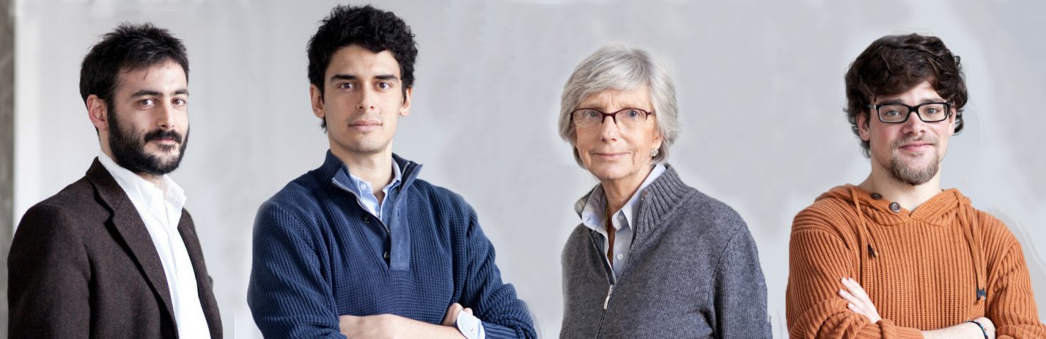 Una parte dello staff. Da sinistra: Lorenzo Di Natale (responsabile area di ricerca), Simone Barbato (direttore tecnico), Prof.ssa Daniela Arnaldi (direttore scientifico), Valerio De Luca (responsabile reparto grafica e comunicazione).